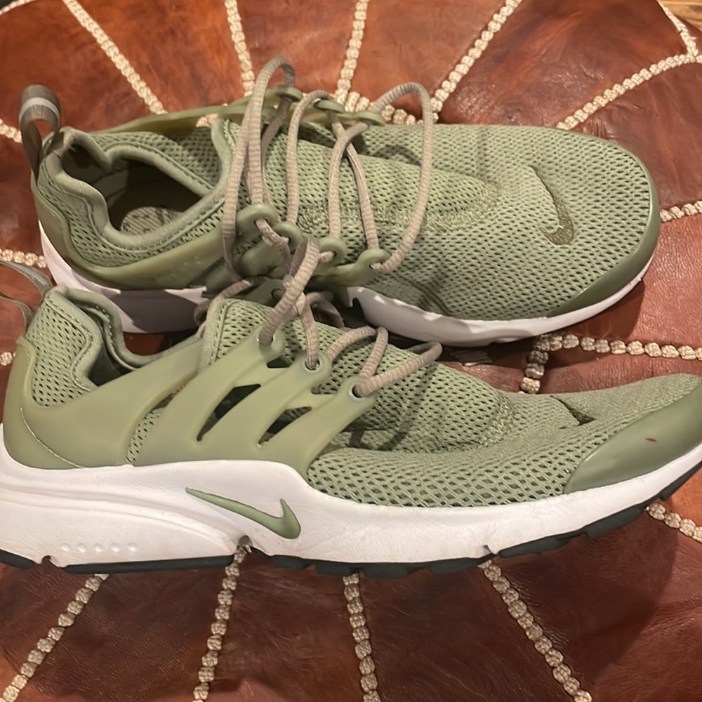 Nike Presto Tennis Shoes